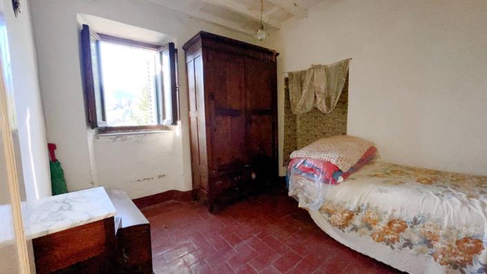 Image No.38-3 Bed Country Property for sale