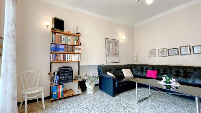 Image No.10-5 Bed Country Property for sale