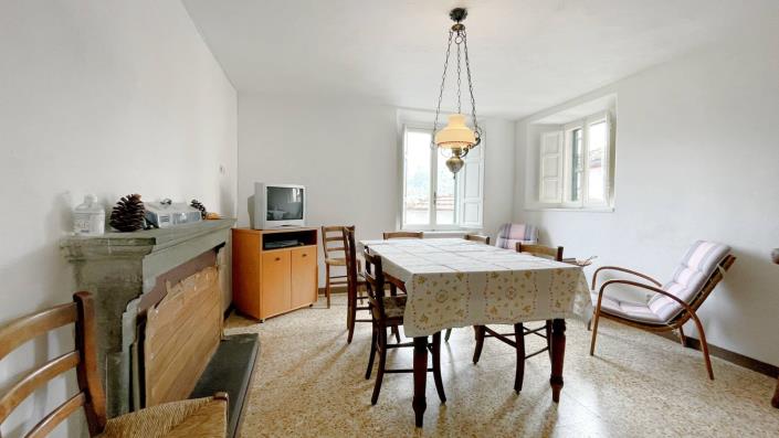 Image No.31-5 Bed Country Property for sale