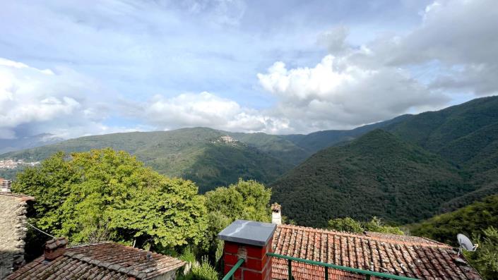 Image No.58-5 Bed Country Property for sale