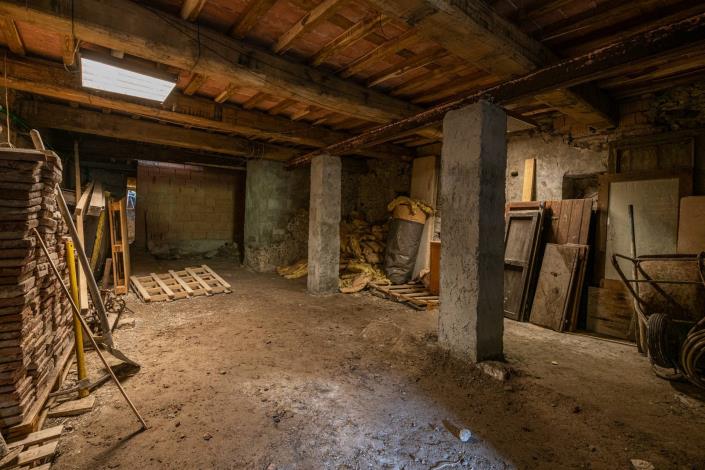 Image No.19-5 Bed Townhouse for sale