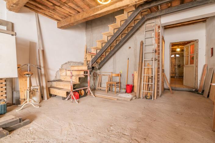 Image No.25-5 Bed Townhouse for sale