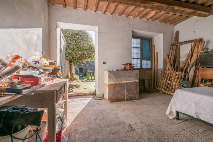 Image No.26-5 Bed Townhouse for sale