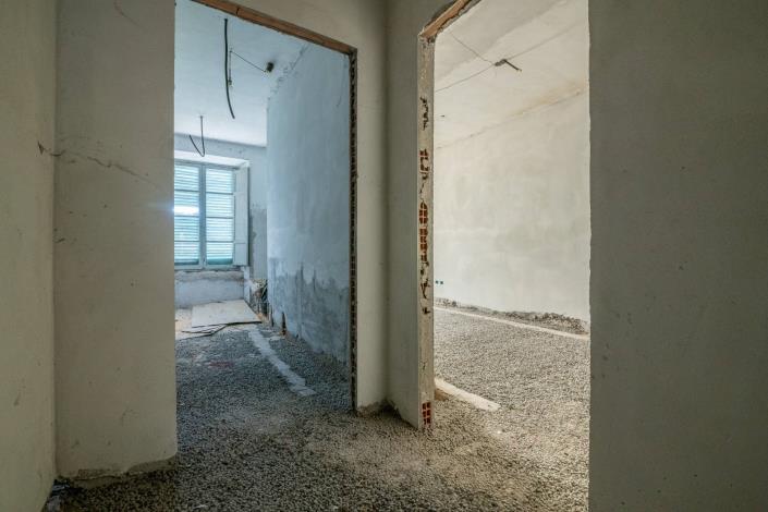 Image No.29-5 Bed Townhouse for sale