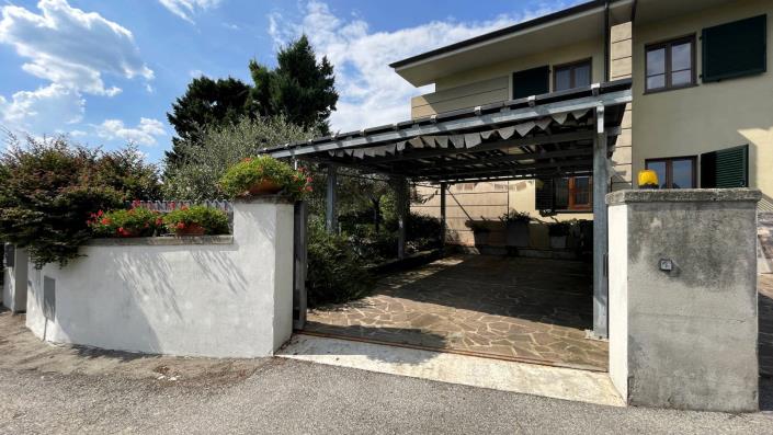 Image No.18-2 Bed Semi-Detached for sale