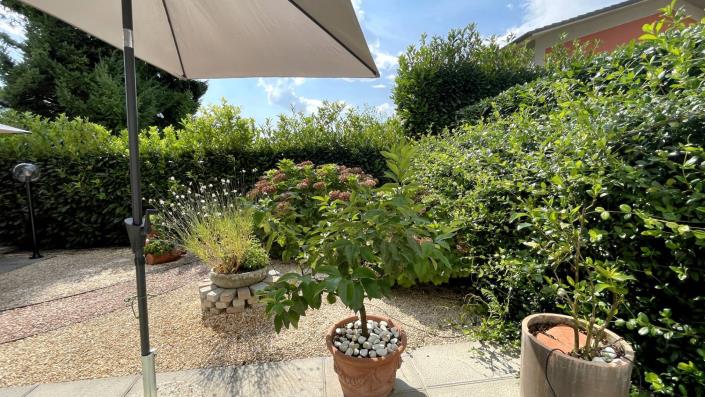 Image No.21-2 Bed Semi-Detached for sale