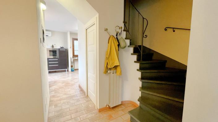 Image No.36-2 Bed Semi-Detached for sale