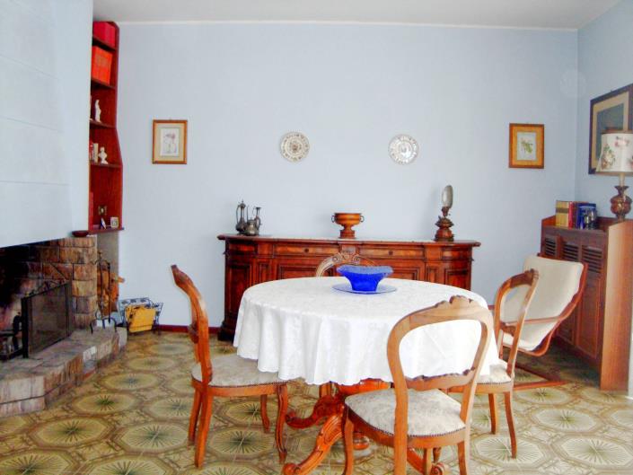 Image No.16-6 Bed Villa for sale