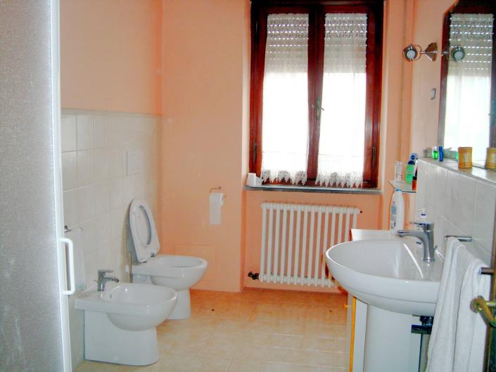 Image No.24-6 Bed Villa for sale