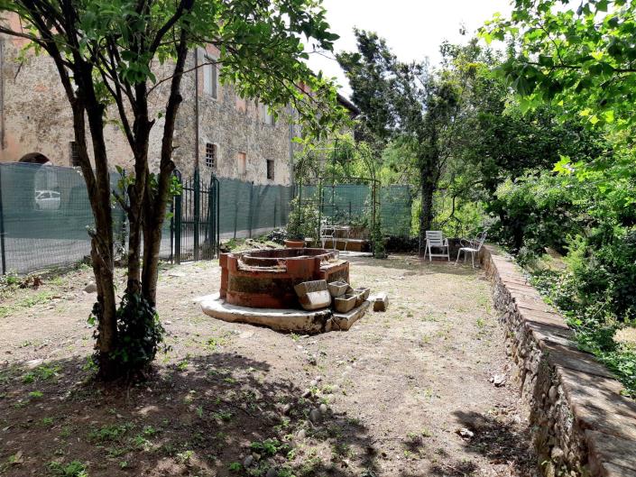 Image No.9-7 Bed Townhouse for sale