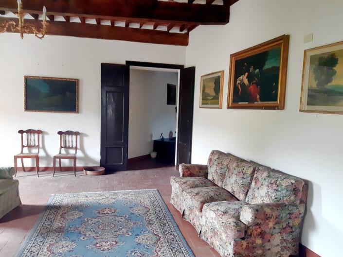 Image No.4-7 Bed Townhouse for sale