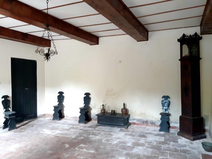 Image No.55-7 Bed Townhouse for sale