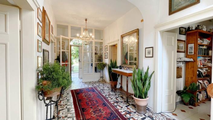 Image No.22-6 Bed Villa for sale