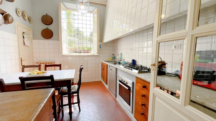 Image No.38-6 Bed Villa for sale