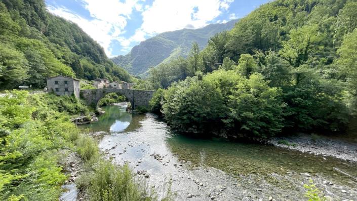 Image No.14-4 Bed Country Property for sale