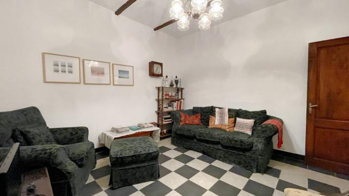 Image No.20-4 Bed Country Property for sale