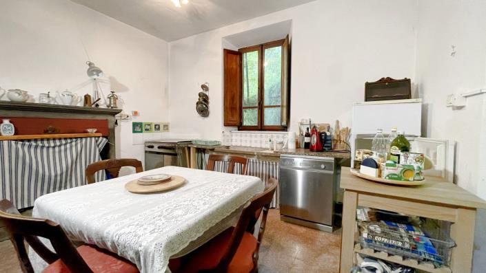 Image No.22-4 Bed Country Property for sale