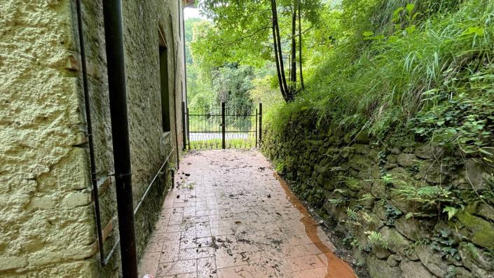 Image No.26-4 Bed Country Property for sale