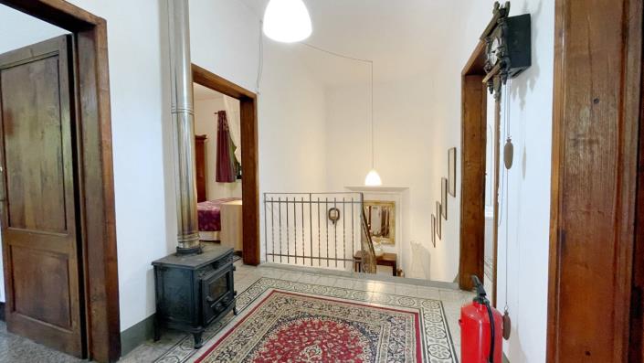 Image No.31-4 Bed Country Property for sale