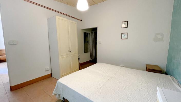 Image No.48-4 Bed Country Property for sale