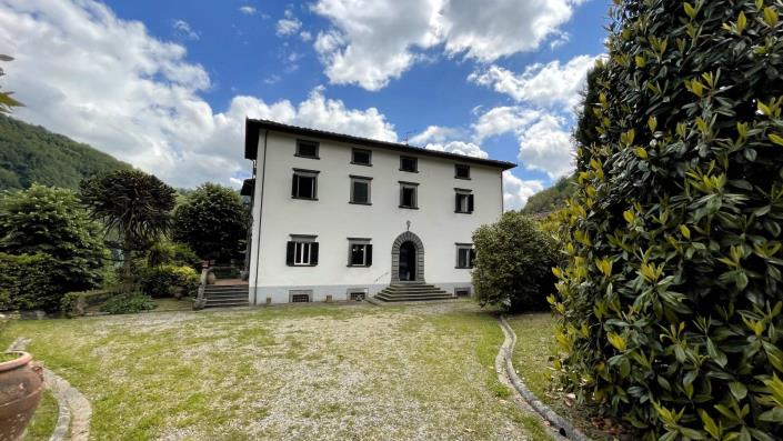 Image No.9-6 Bed Villa for sale