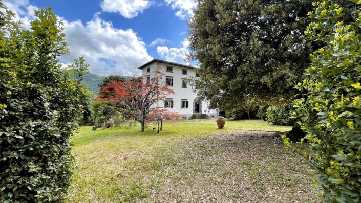 Image No.24-6 Bed Villa for sale