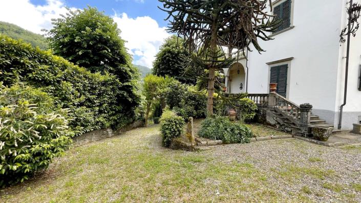 Image No.29-6 Bed Villa for sale