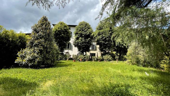 Image No.38-6 Bed Villa for sale