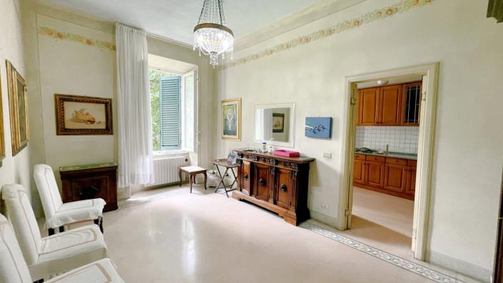 Image No.41-6 Bed Villa for sale