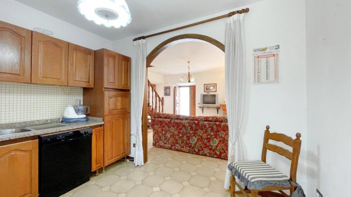 Image No.19-2 Bed Townhouse for sale