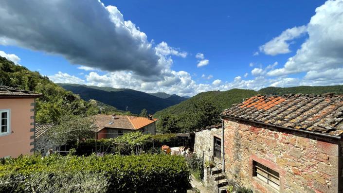 Image No.34-2 Bed Townhouse for sale