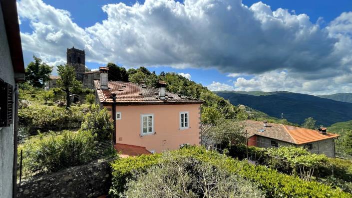 Image No.35-2 Bed Townhouse for sale