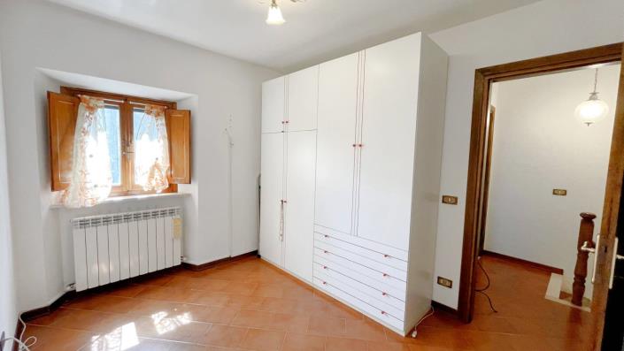 Image No.39-2 Bed Townhouse for sale