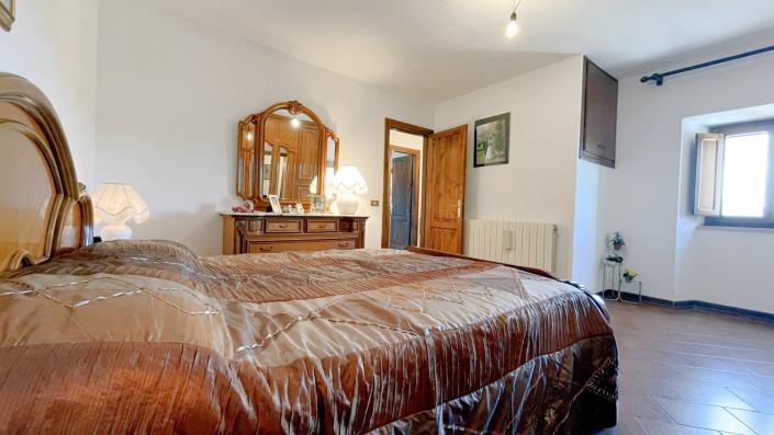 Image No.43-2 Bed Townhouse for sale