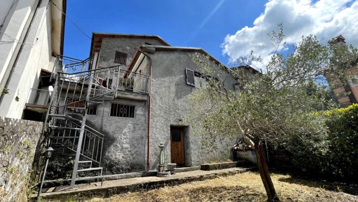 Image No.45-2 Bed Townhouse for sale