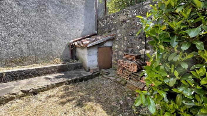 Image No.48-2 Bed Townhouse for sale