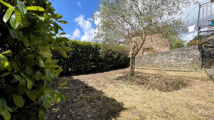 Image No.49-2 Bed Townhouse for sale