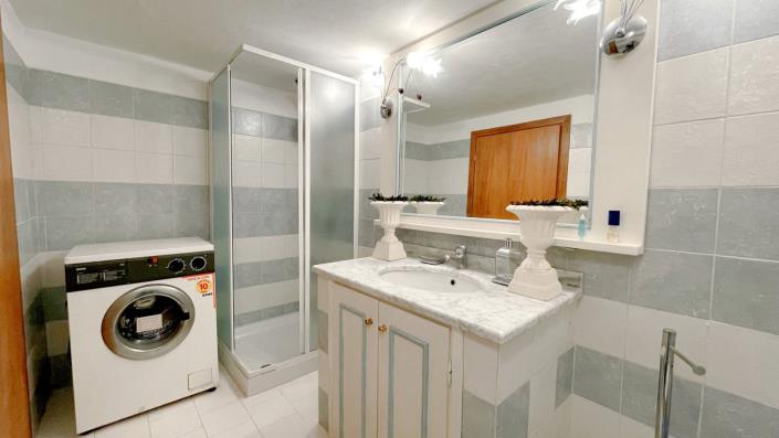 Image No.54-2 Bed Townhouse for sale