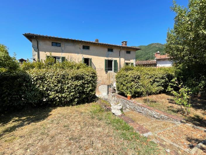 Image No.3-Maison de village de 3 chambres à vendre à Lucca