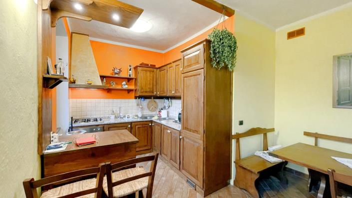 Image No.20-3 Bed Apartment for sale