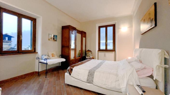 Image No.25-3 Bed Apartment for sale