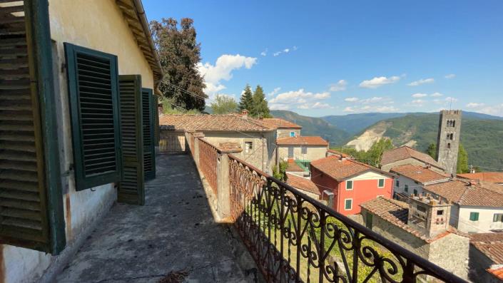 Image No.39-12 Bed Villa for sale