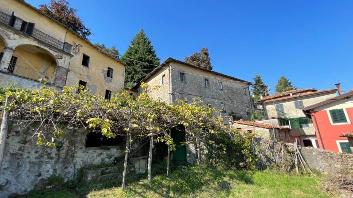 Image No.49-12 Bed Villa for sale