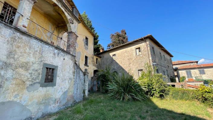 Image No.53-12 Bed Villa for sale