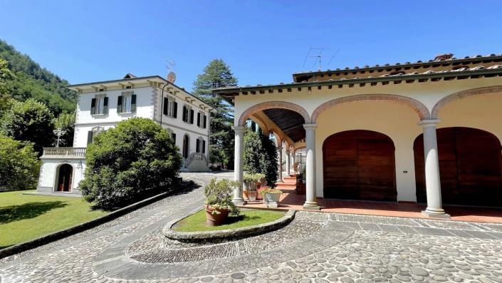 Image No.19-5 Bed Villa for sale