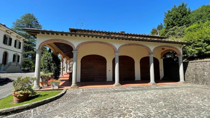 Image No.14-5 Bed Villa for sale