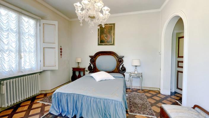 Image No.30-5 Bed Villa for sale