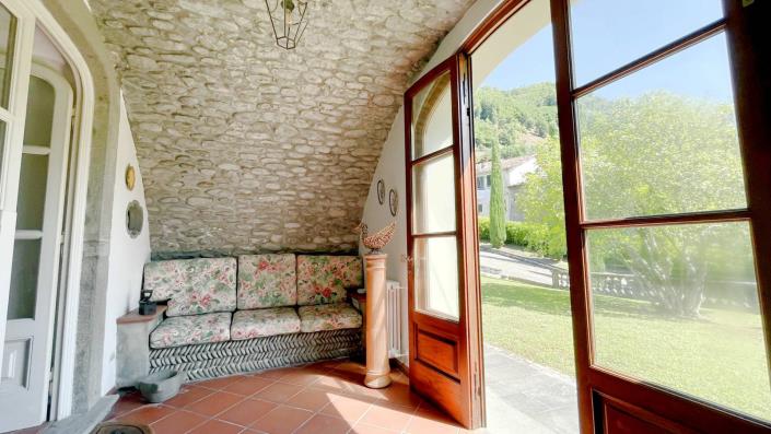 Image No.46-5 Bed Villa for sale