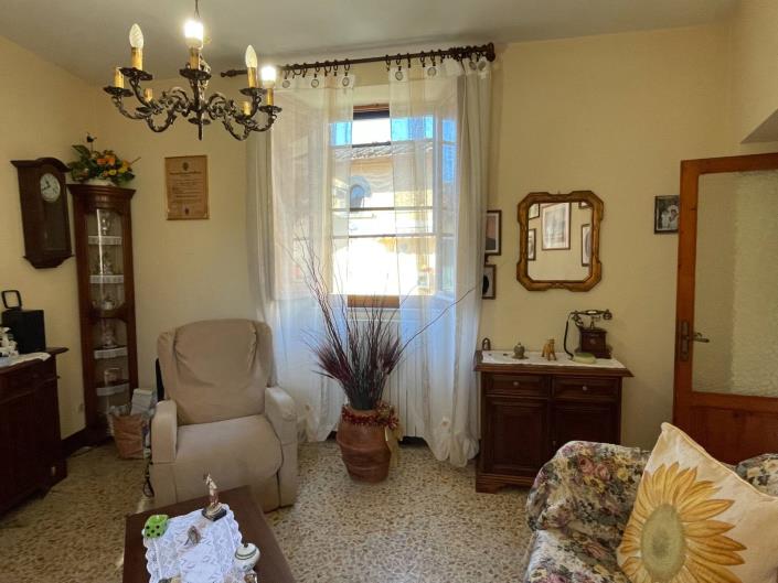 Image No.5-2 Bed Townhouse for sale