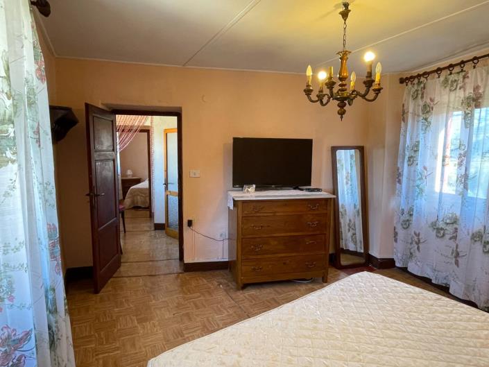 Image No.28-2 Bed Townhouse for sale